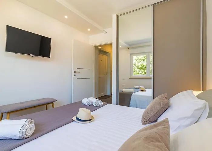 N&g New Stoja Lägenhet