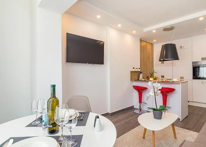 N&g New Stoja Apartment *